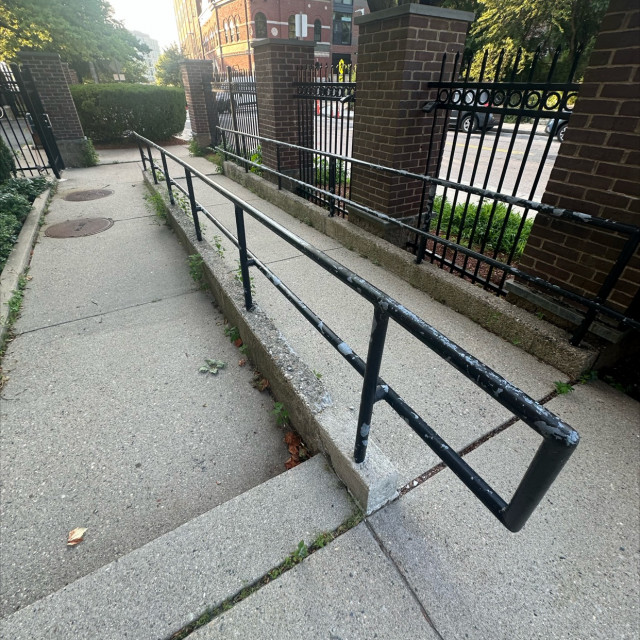 Low hidden handi