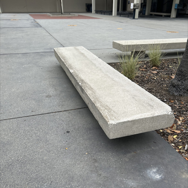 Bench ledge