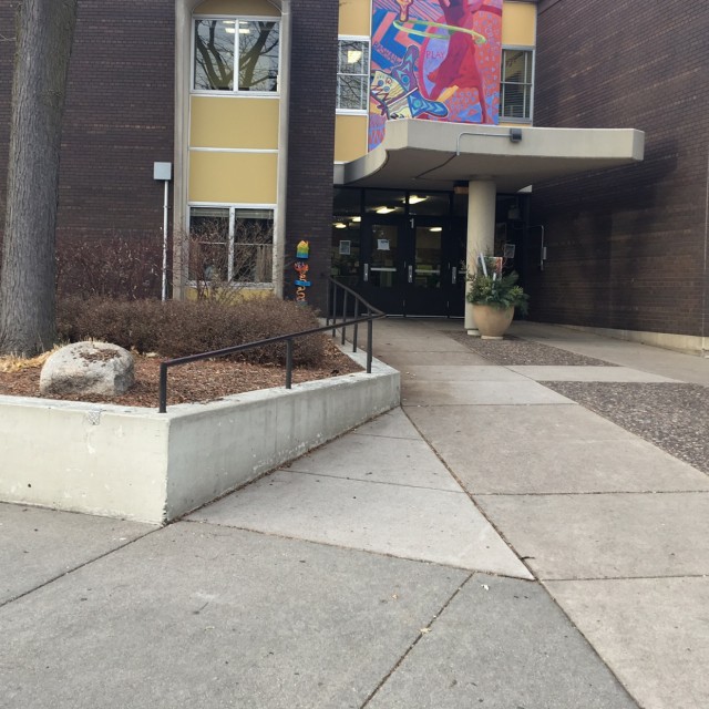 Another dilly school 