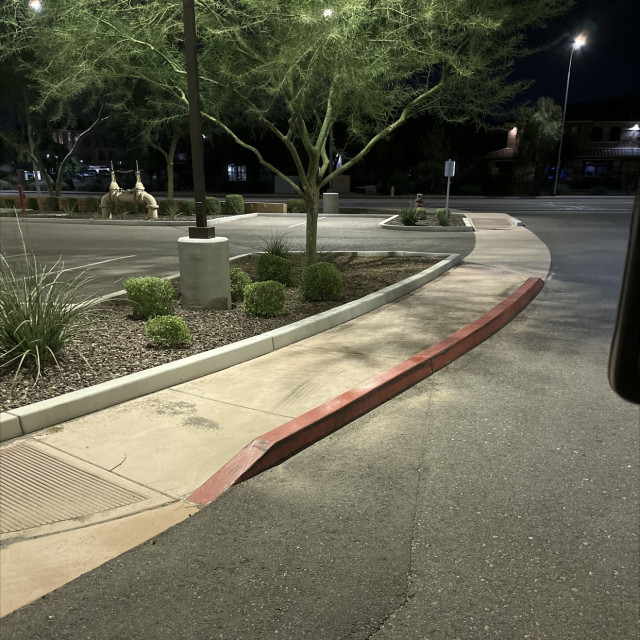 Double sided curb