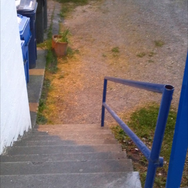 Stadium down rail 