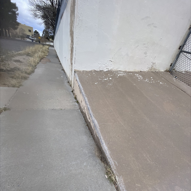 Hubba and wall ride