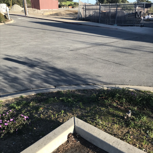 Gap to street 