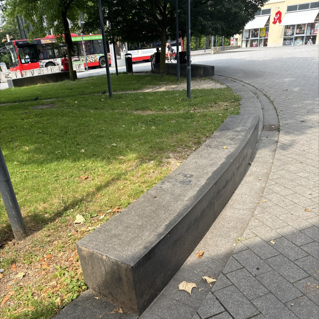 Flat curb 