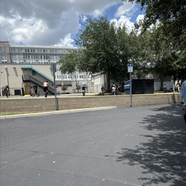 Orlando ledge/parking dock