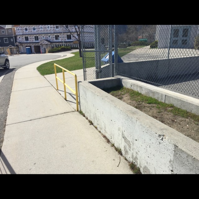 Tire ride to low rail 