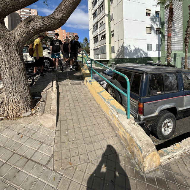Left side outrail
