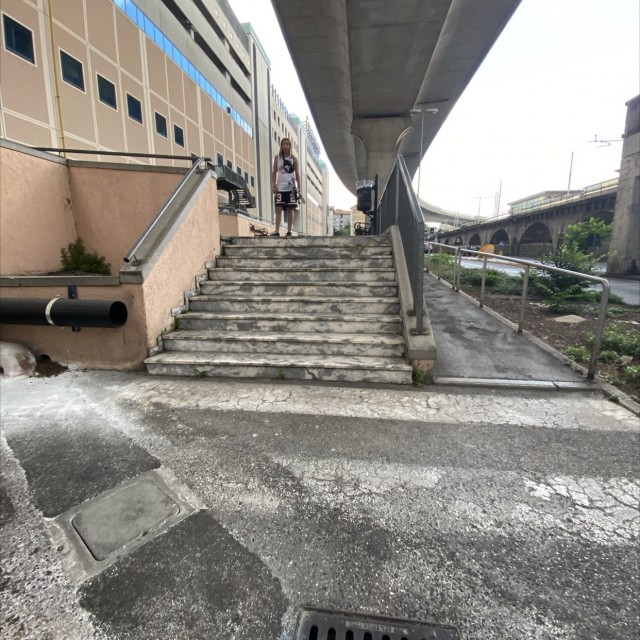 9 stair+ rail