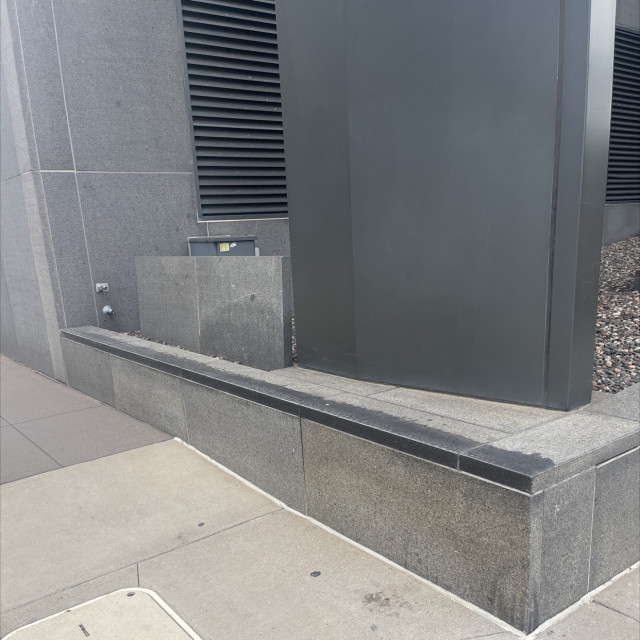 Washington Ave ledge 
