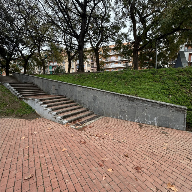 Ledge and bank