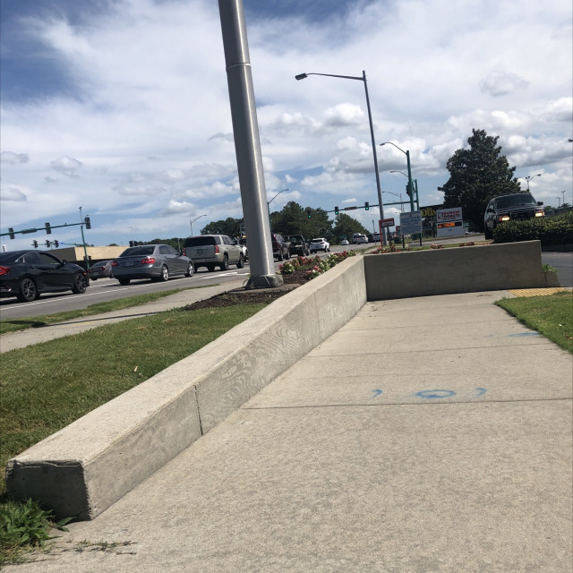 Right angle ledge