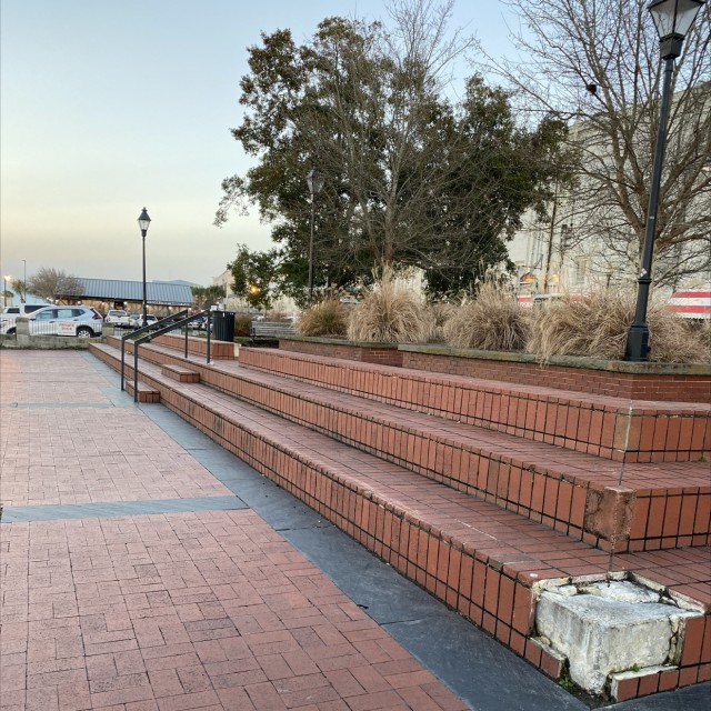 Downtown ledge and 4 stair