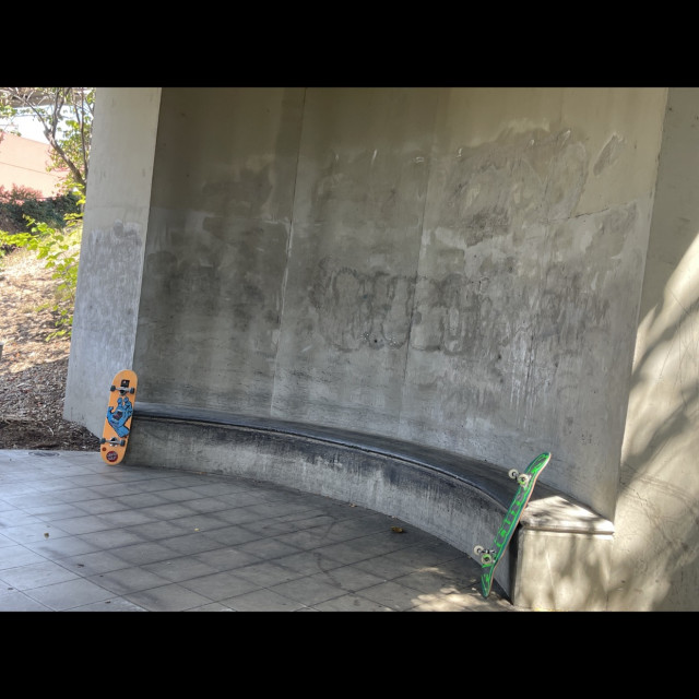 Downhill grind spot