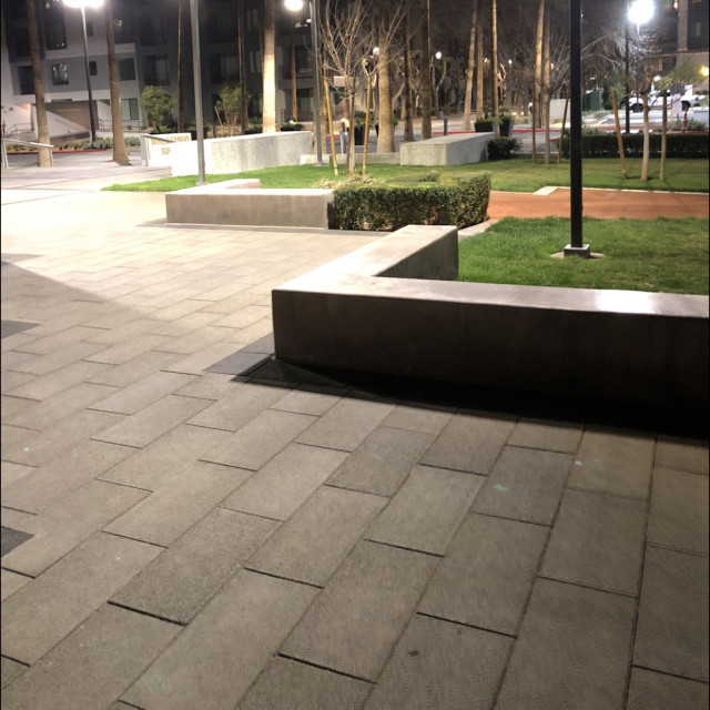 Wells Fargo ledges 