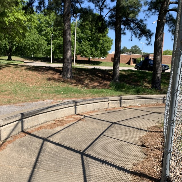 Curved ledge 