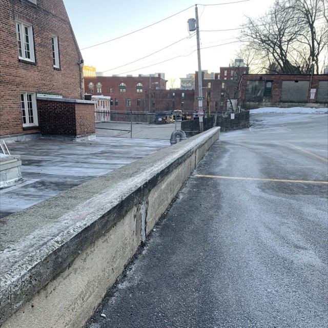 Alley ledge