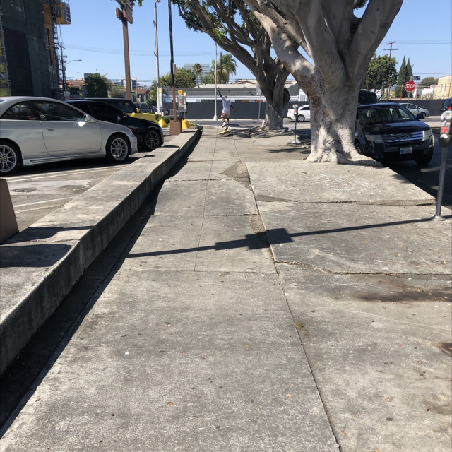 Mc Donald’s sidewalk