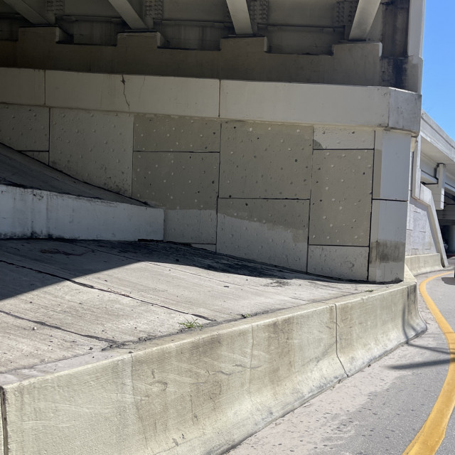 North Tampa Underpass Ledge
