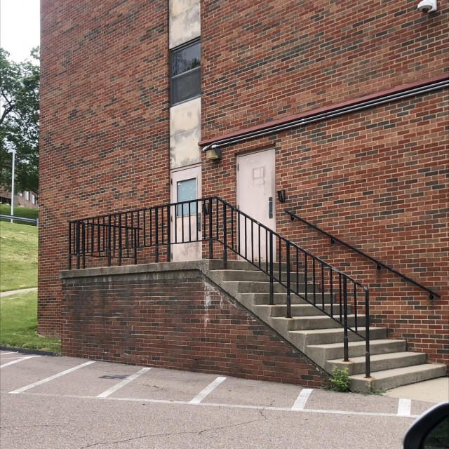 Skater rail