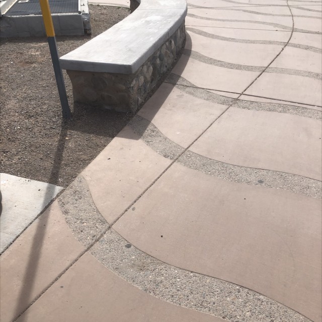 Curvy ledge