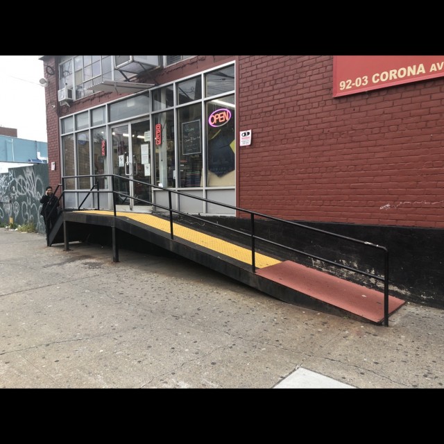 Flea Market Rail