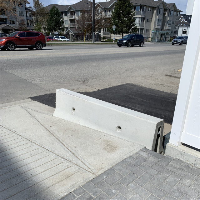 buttery ledge
