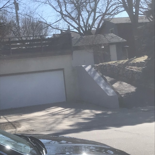 Roll in to busy street
