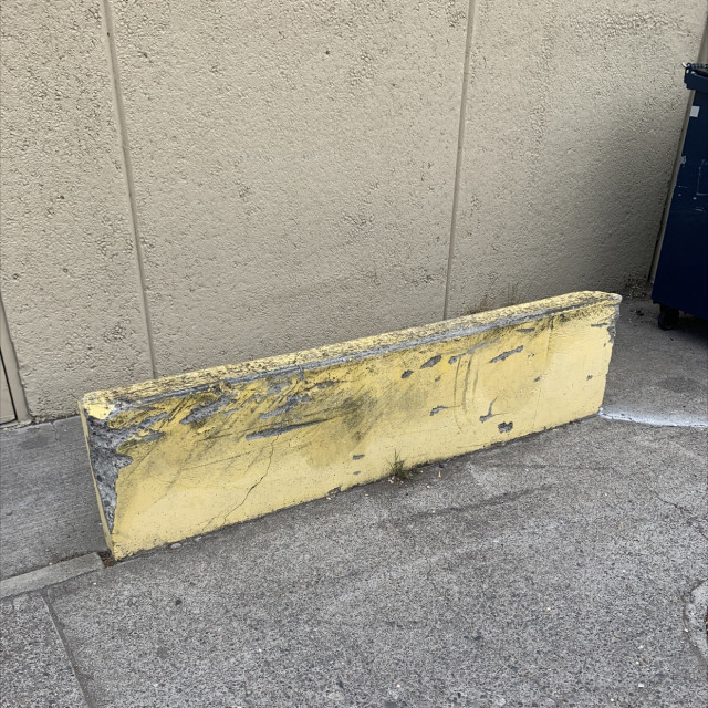 Jersey barrier grind ledge 