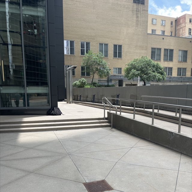Little 3 stair with rails and ledges