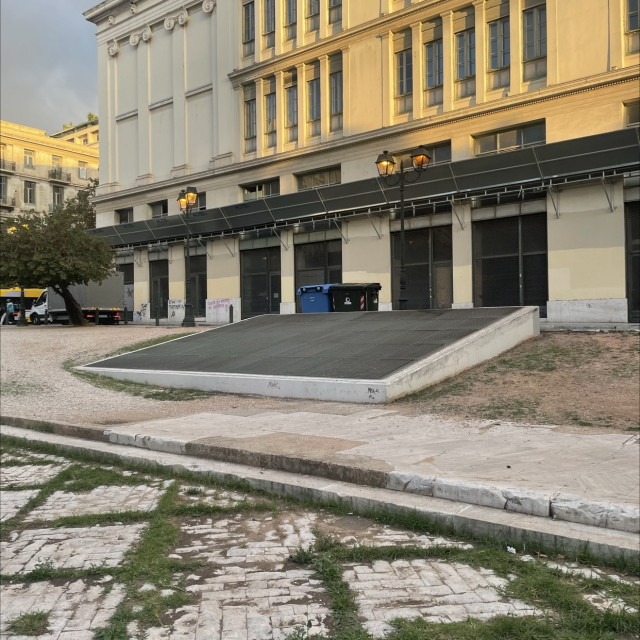 Upledge bank
