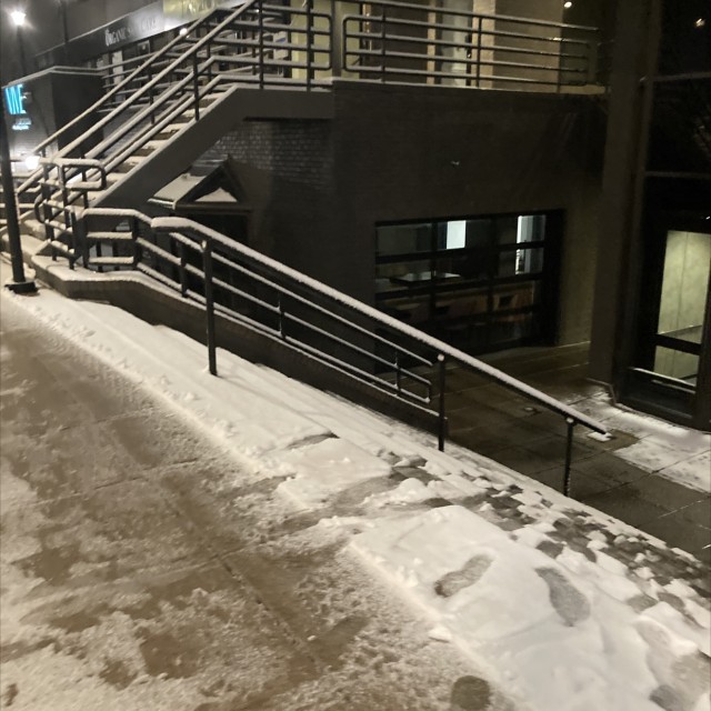 DOWNRAIL / knee high