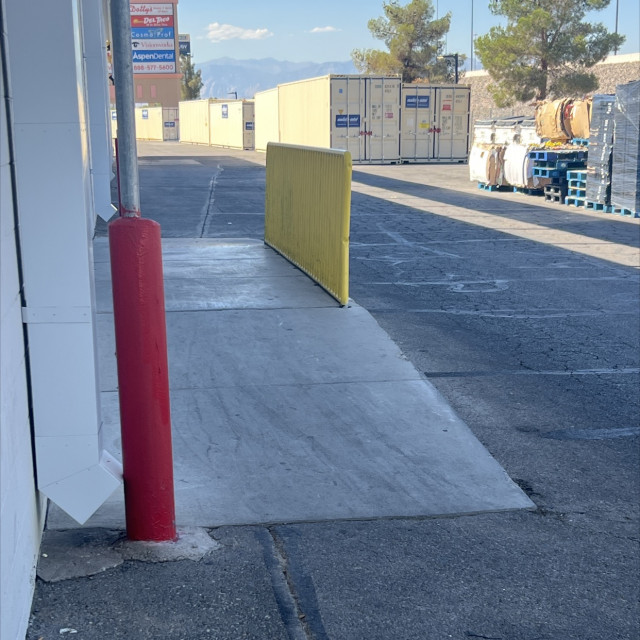 lil street bump to handrail