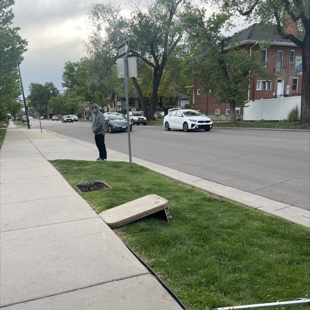 Gap to street 