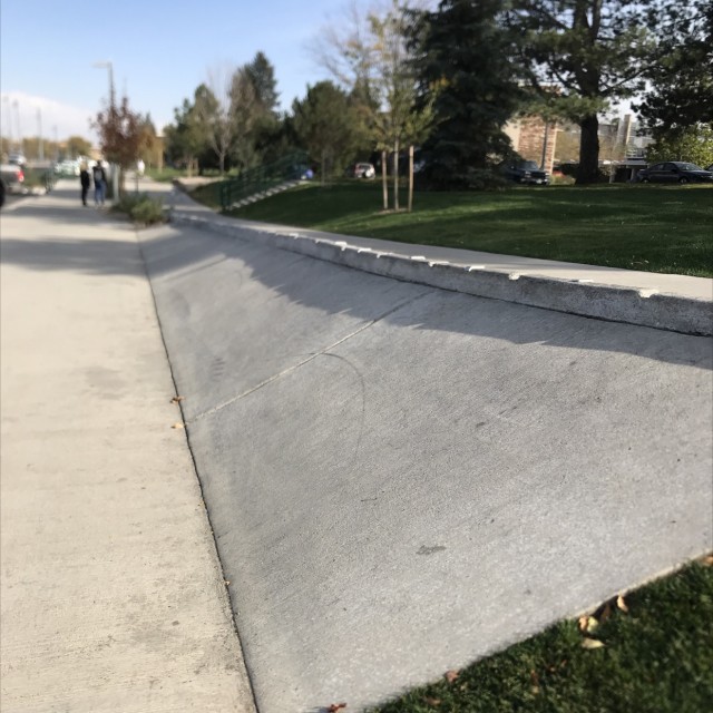 Ledge bank