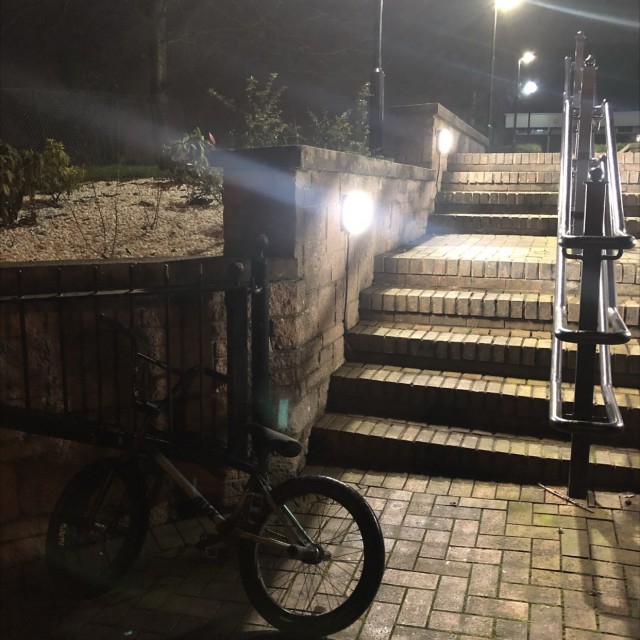 Double ledge ride to drop