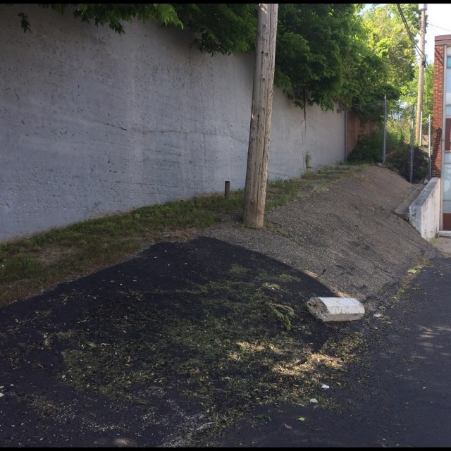 Bank to wall 