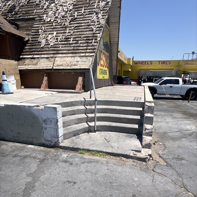 Sketchy 4 stair rail