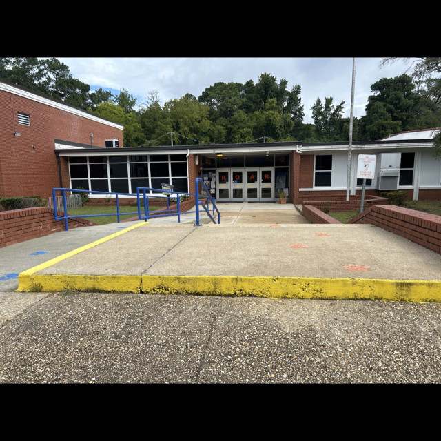 Rail and down ledge