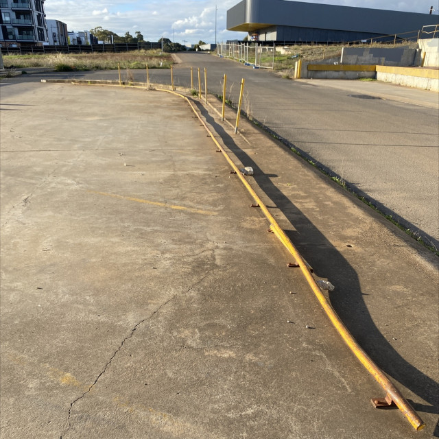 Curved Rail 