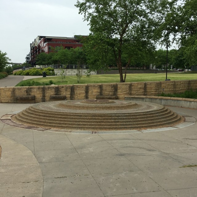 Fountain bump