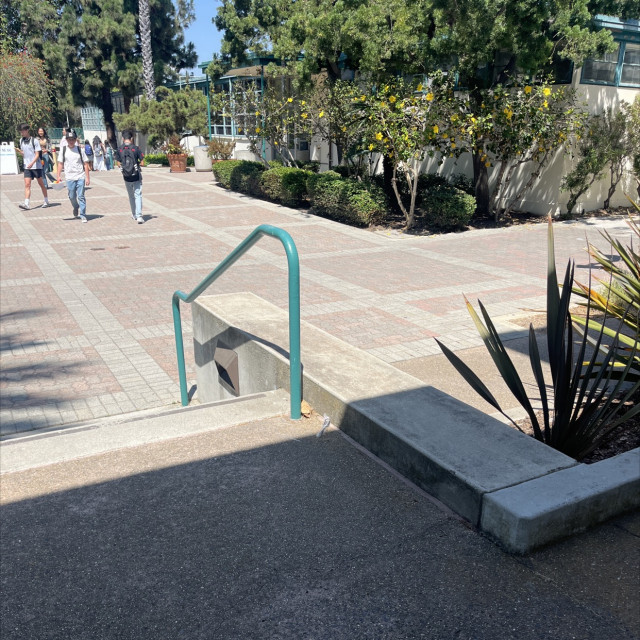 Services ledge