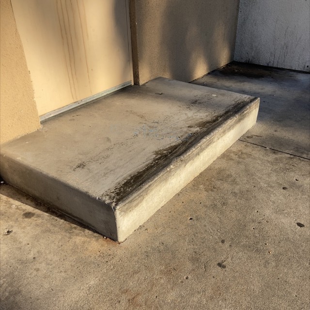 flat ledge 