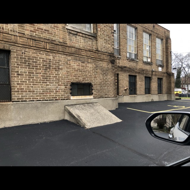 Lil bank to wall