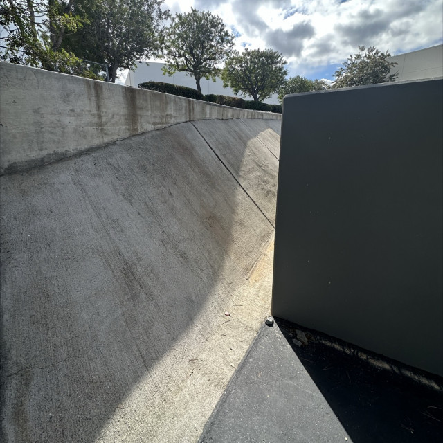 Bank to ledge 