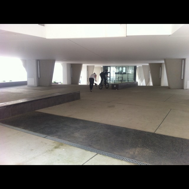 Roofed curbs