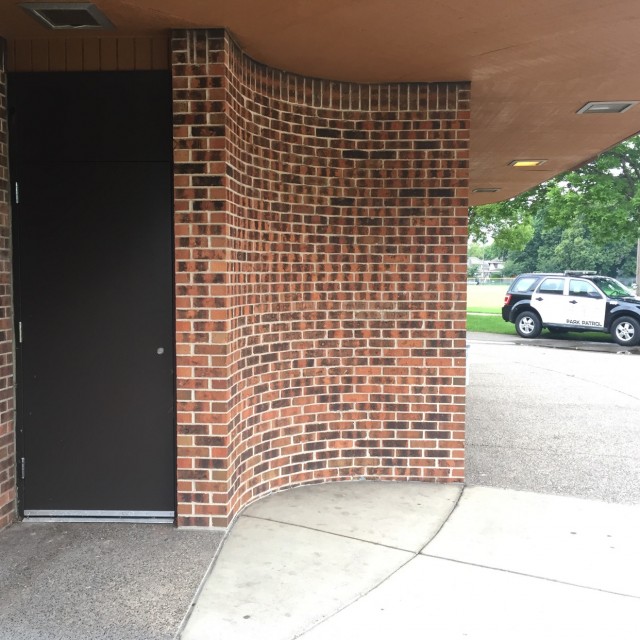 North Commons Tight curvewall