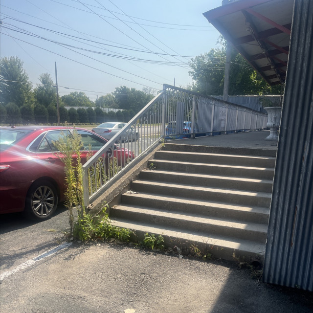 Heavy aluminum square 8 stair 