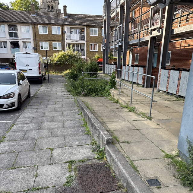 Mini ledge