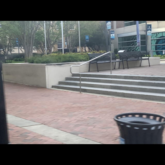 Set with rail