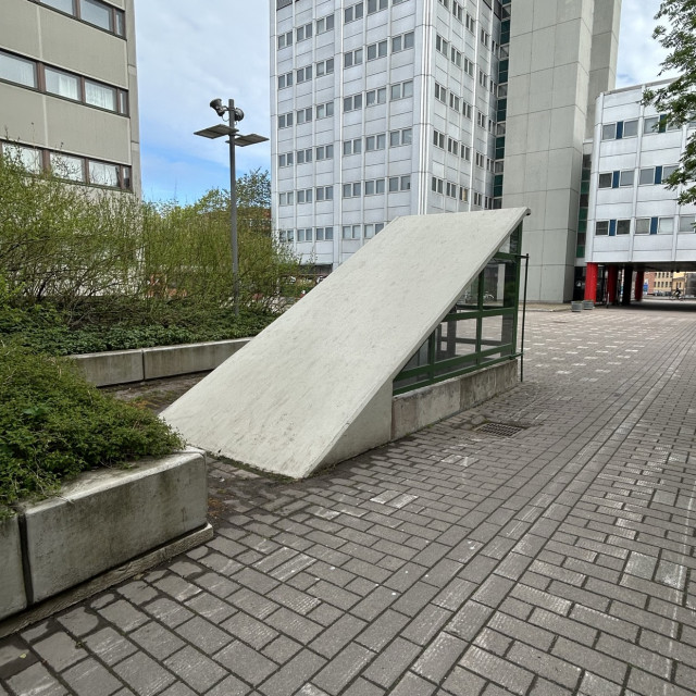 Bank ledge 